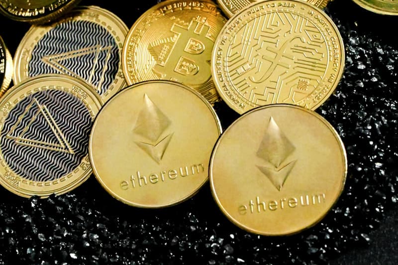 Today's Crypto Market Overview: What Drives BTC/USD, ETH/USD and Altcoin Trends